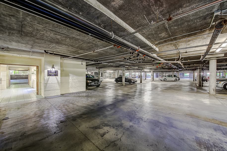 Las Vegas House: 230 E. Flamingo Rd #129