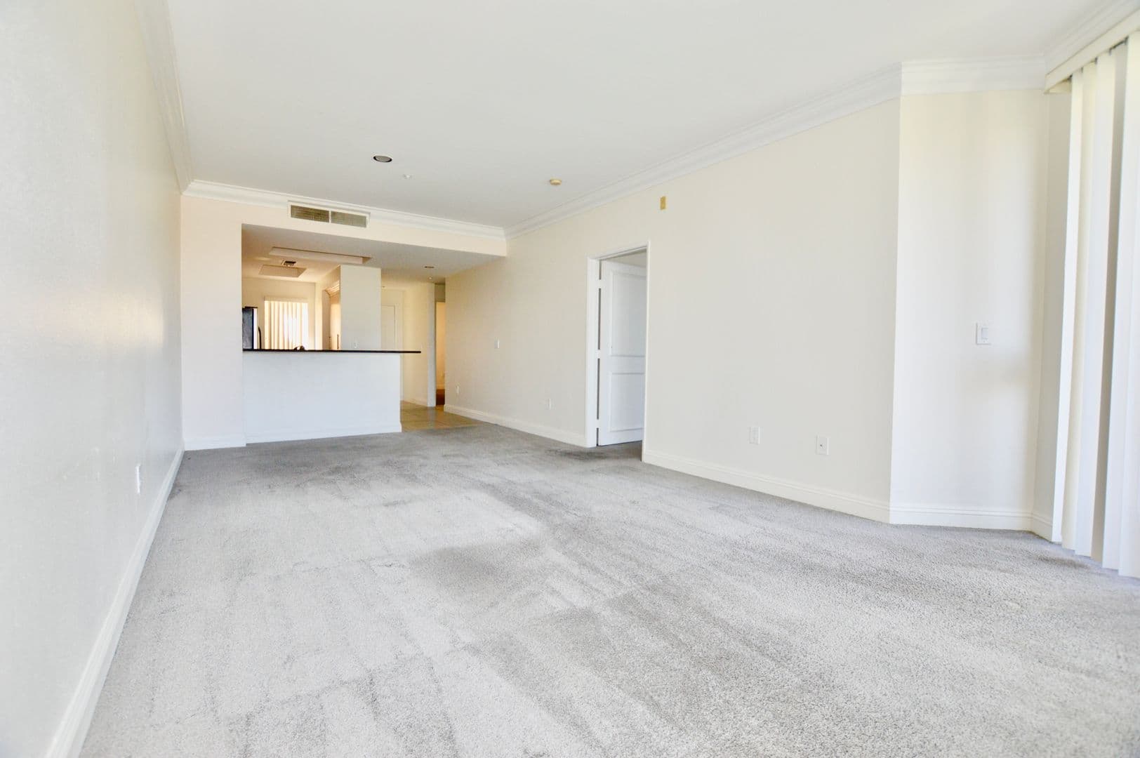 Las Vegas Condo: 220 E. Flamingo Rd. #313