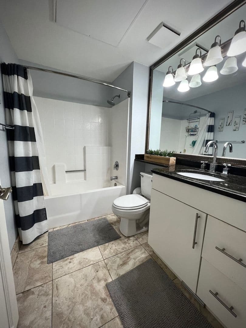 Las Vegas Condo: 260 E Flamingo Rd