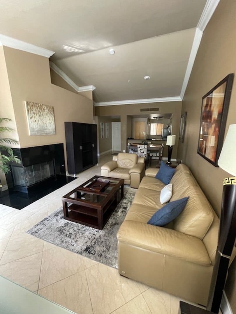 Las Vegas Condo: 220 E. Flamingo Rd.
