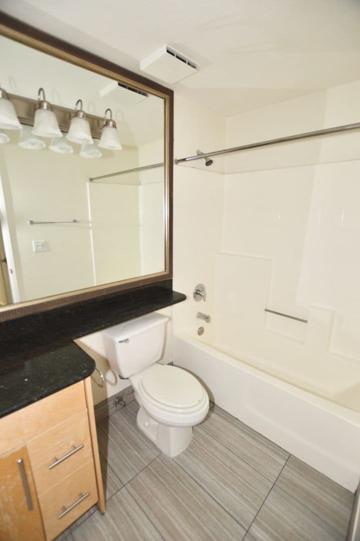 Las Vegas Condo: 220 E. Flamingo Rd. #313