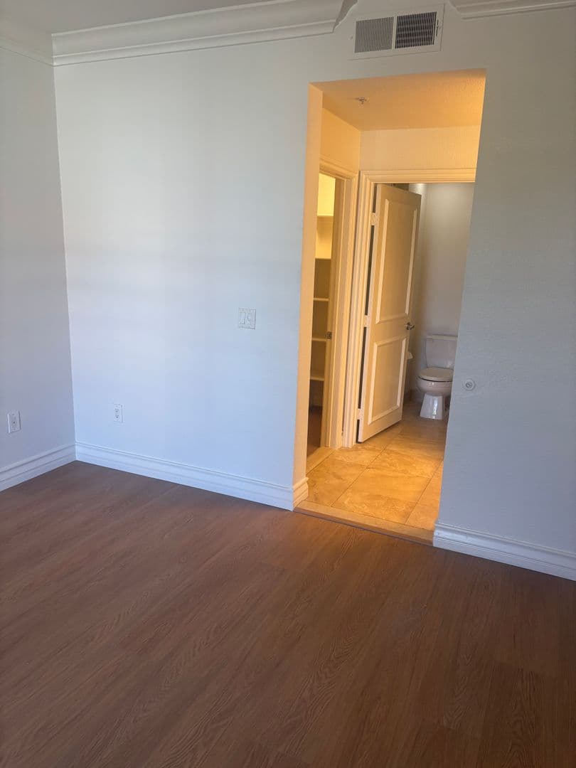 Las Vegas Condo: 210 E. Flamingo Rd.