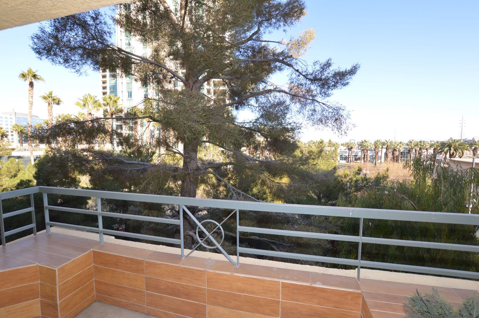 Las Vegas Condo: 270 E. Flamingo Rd. #312