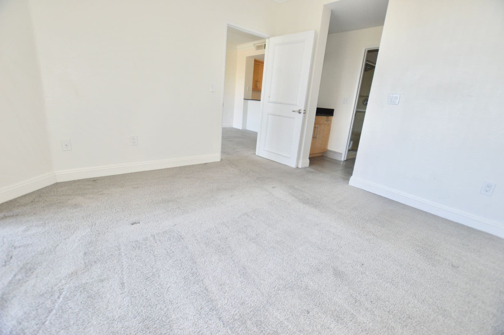 Las Vegas Condo: 220 E. Flamingo Rd. #313