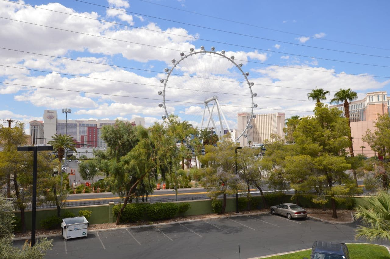 Las Vegas Condo: 220 E Flamingo Rd #229
