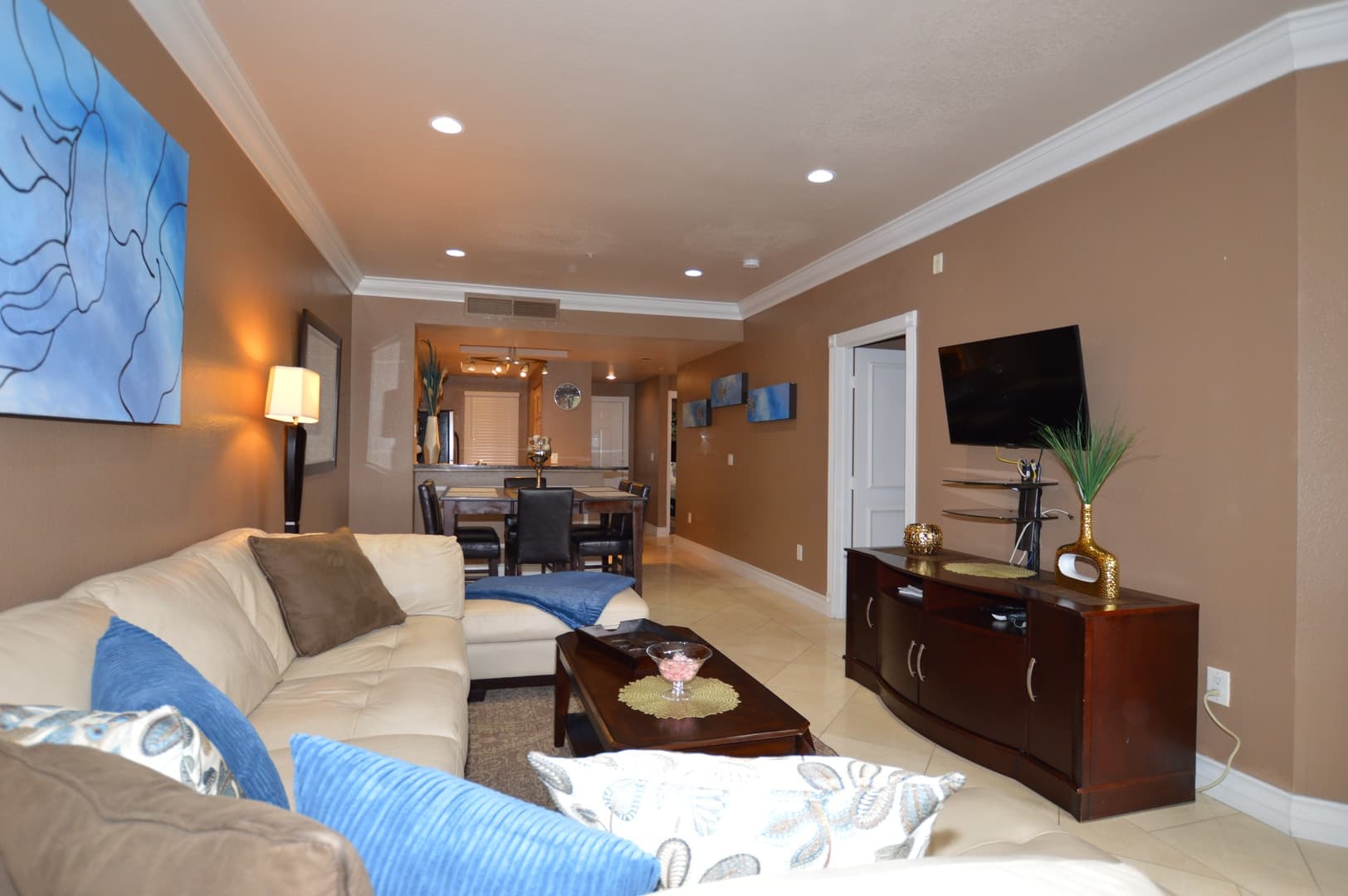 Las Vegas Condo: 210 E. Flamingo Rd #315