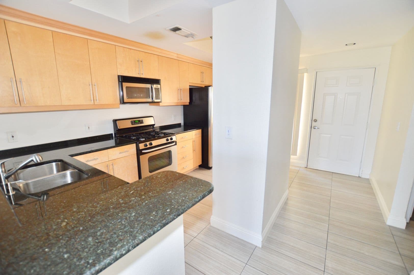 Las Vegas Condo: 220 E. Flamingo Rd. #313
