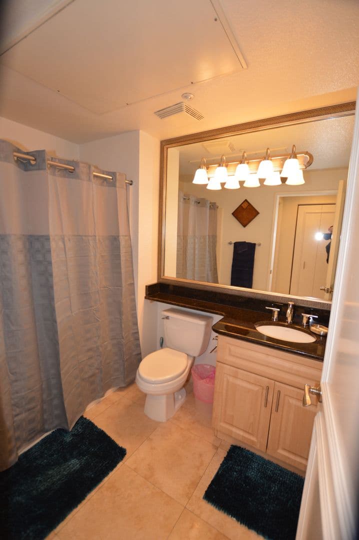 Las Vegas Condo: 260 E. Flamingo Rd. #210