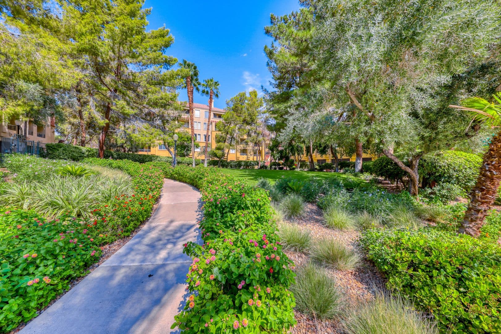 Las Vegas Condo: 270 E. Flamingo Rd