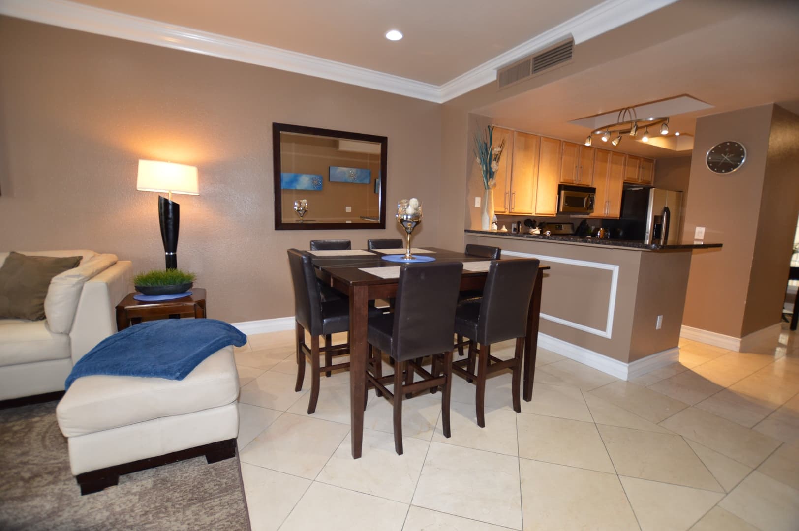 Las Vegas Condo: 210 E. Flamingo Rd #315