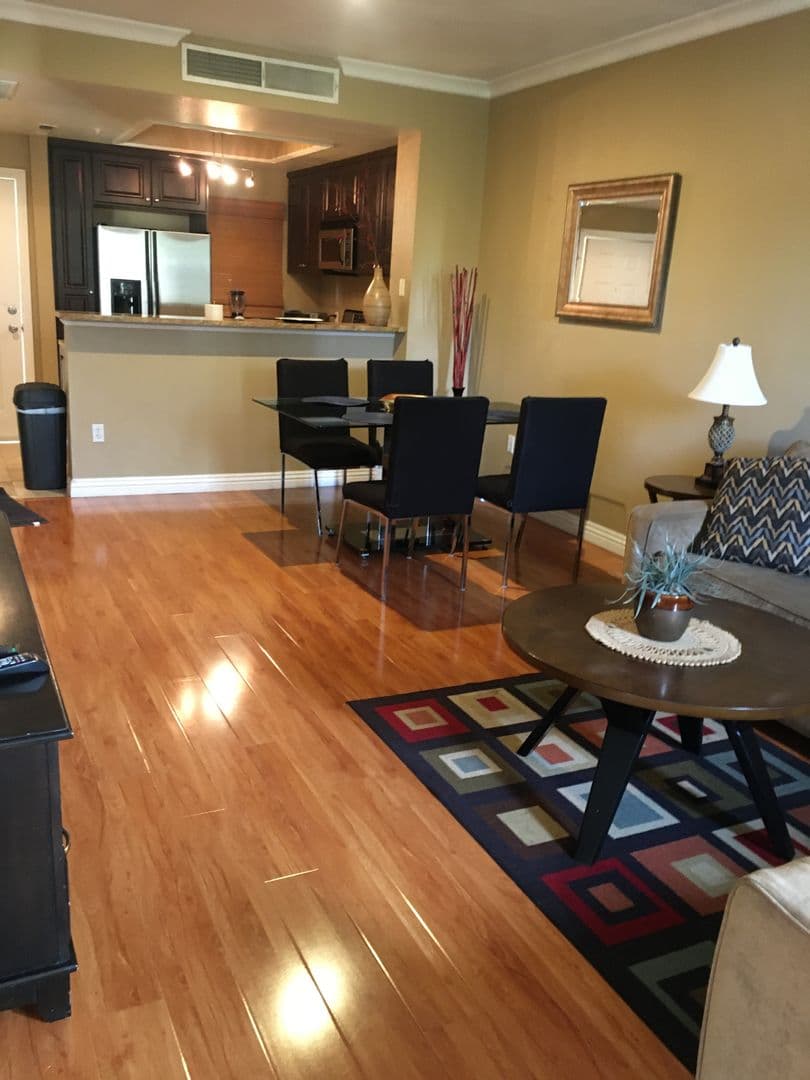 Las Vegas Condo: 260 E. Flamingo Rd. #335