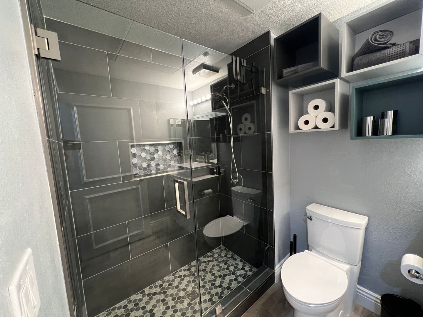 Las Vegas Condo: 210 E. Flamingo Rd #231