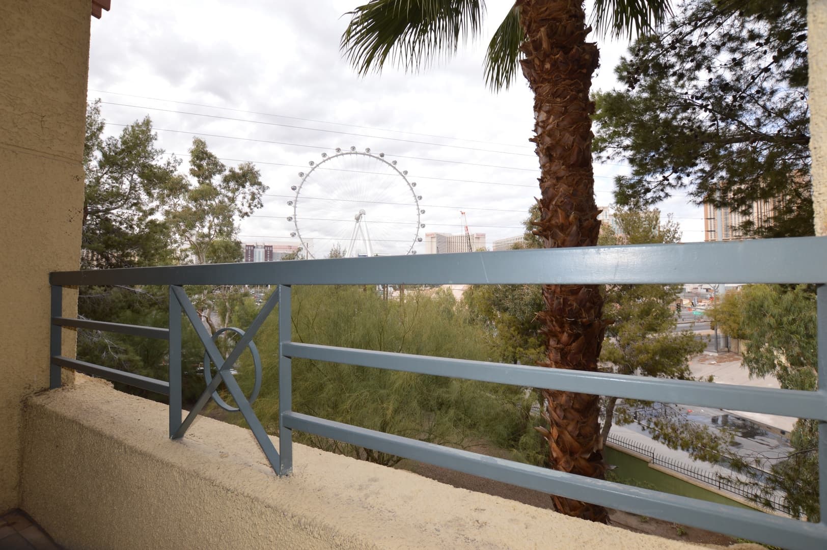 Las Vegas Condo: 210 E. Flamingo Rd #315