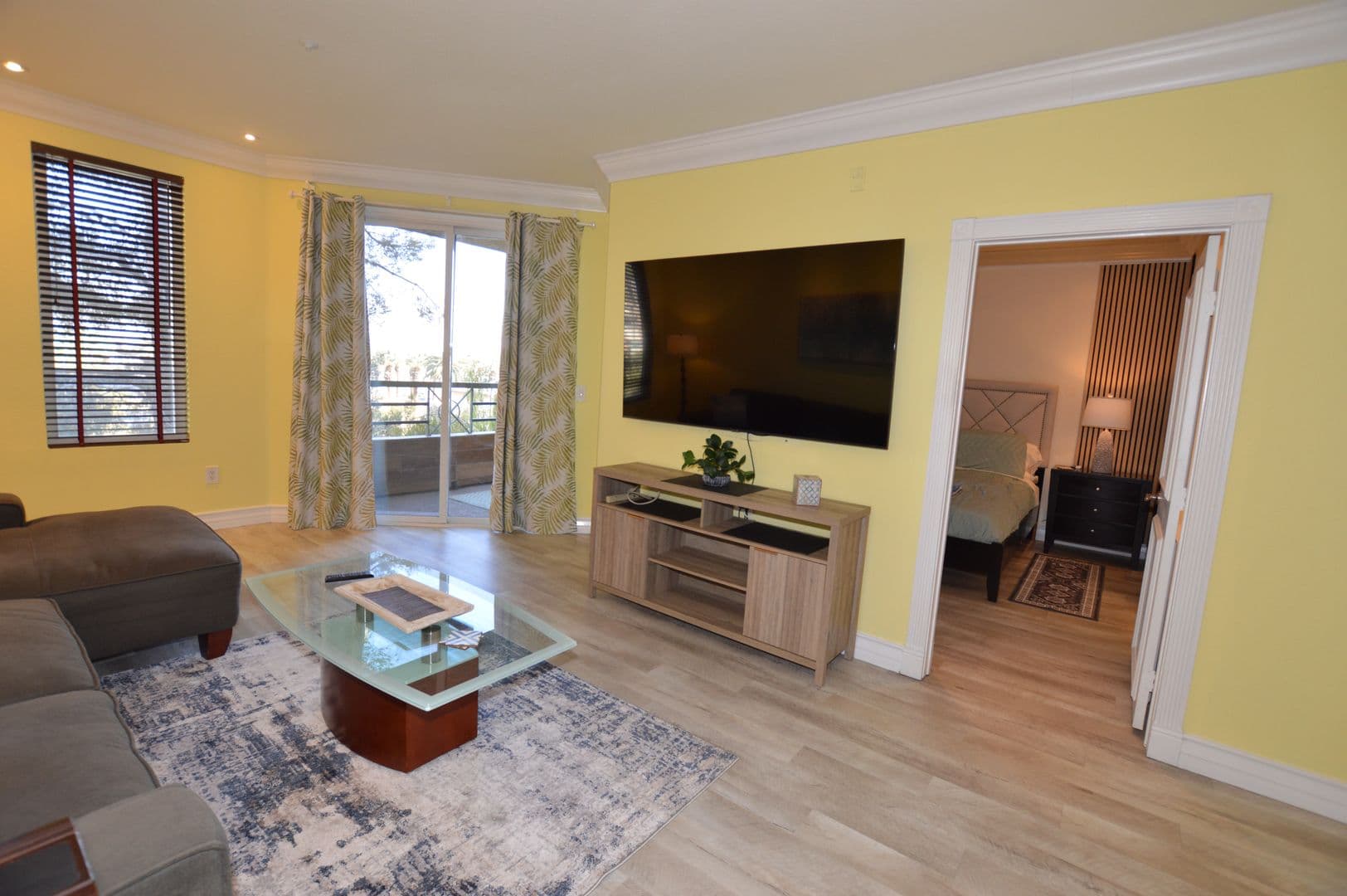 Las Vegas Condo: 270 E. Flamingo Rd. #312
