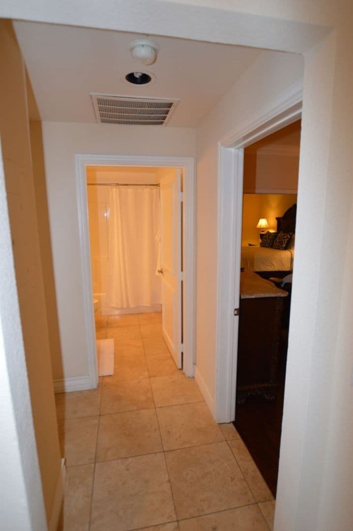 Las Vegas Condo: 260 E. Flamingo Rd.