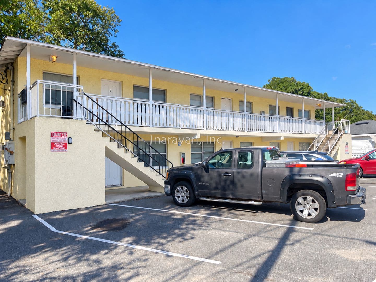 Daytona Beach Apartment: 124 Kingston Ave