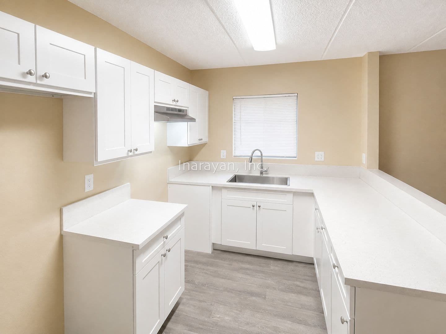 Daytona Beach Apartment: 133 Kingston Ave