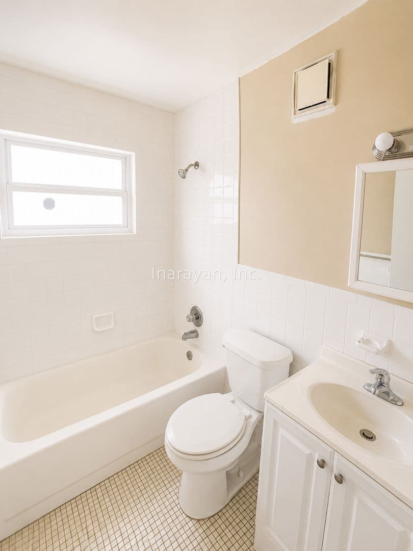 Orlando Apartment: 2015 - 2023 W Pine St.