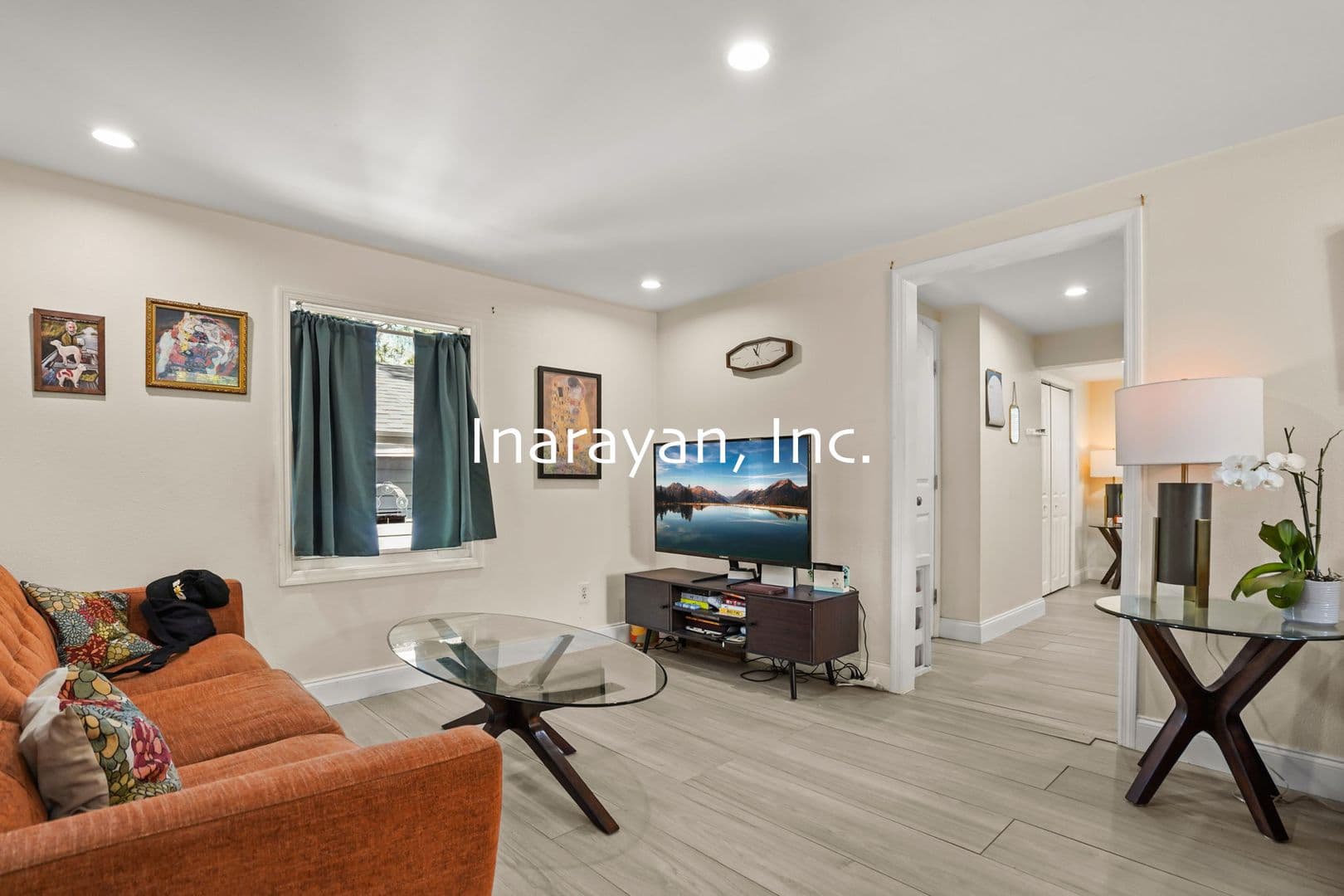 Maitland Apartment: 249 Orange Pl
