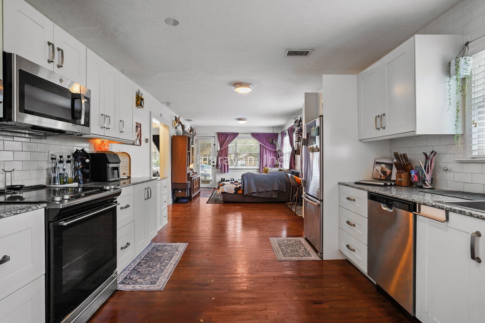 Maitland Apartment: 245 Orange Pl