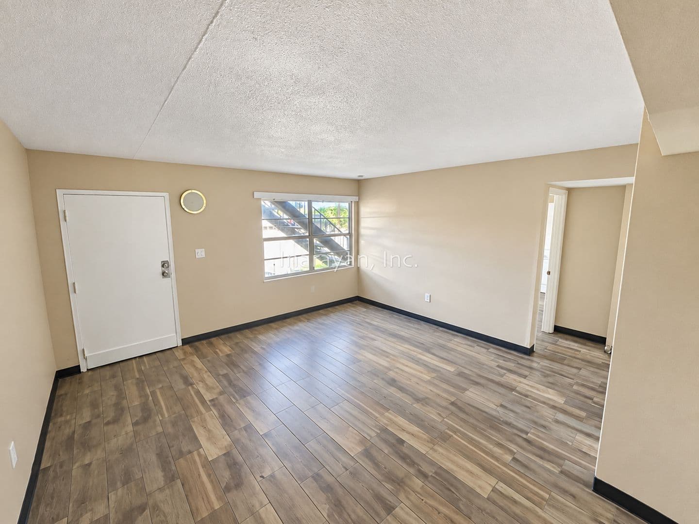 Orlando Apartment: 2015 - 2023 W Pine St.