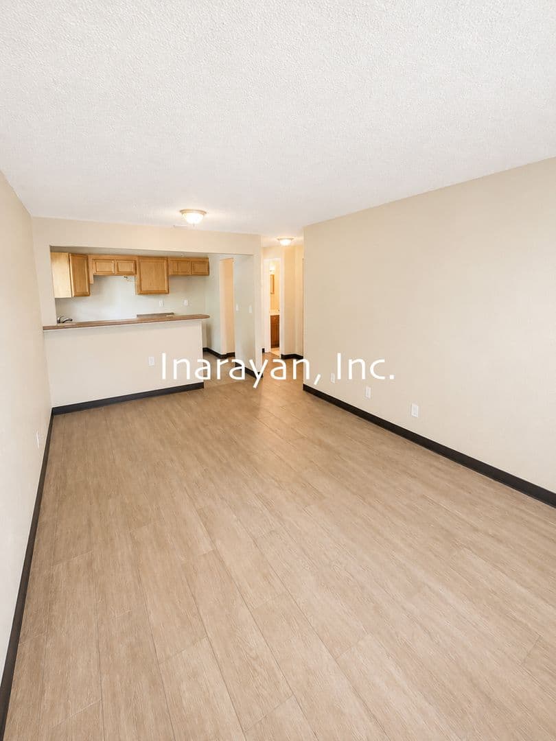 Daytona Beach Apartment: 133 Kingston Ave