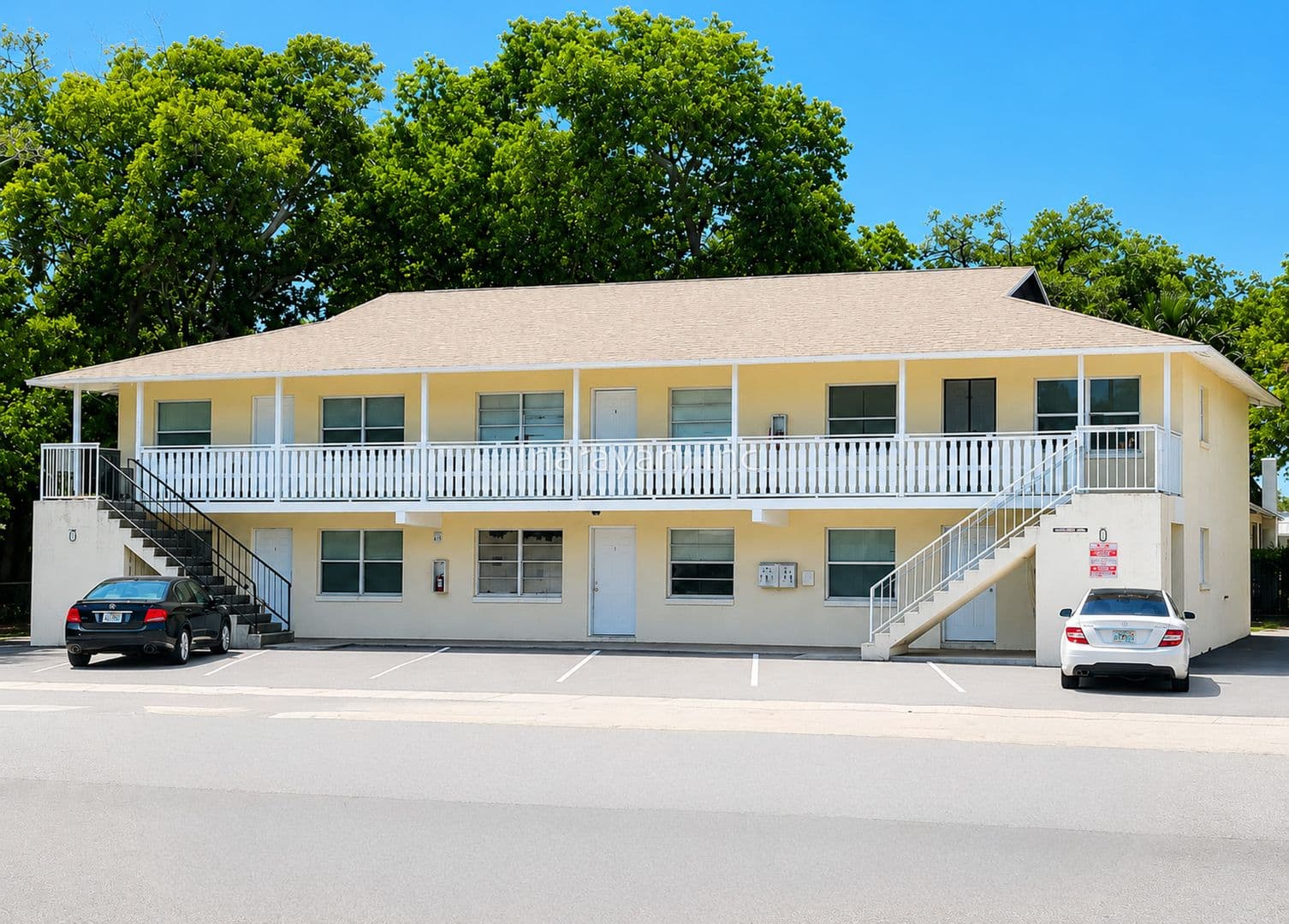 Daytona Beach Apartment: 124 Kingston Ave
