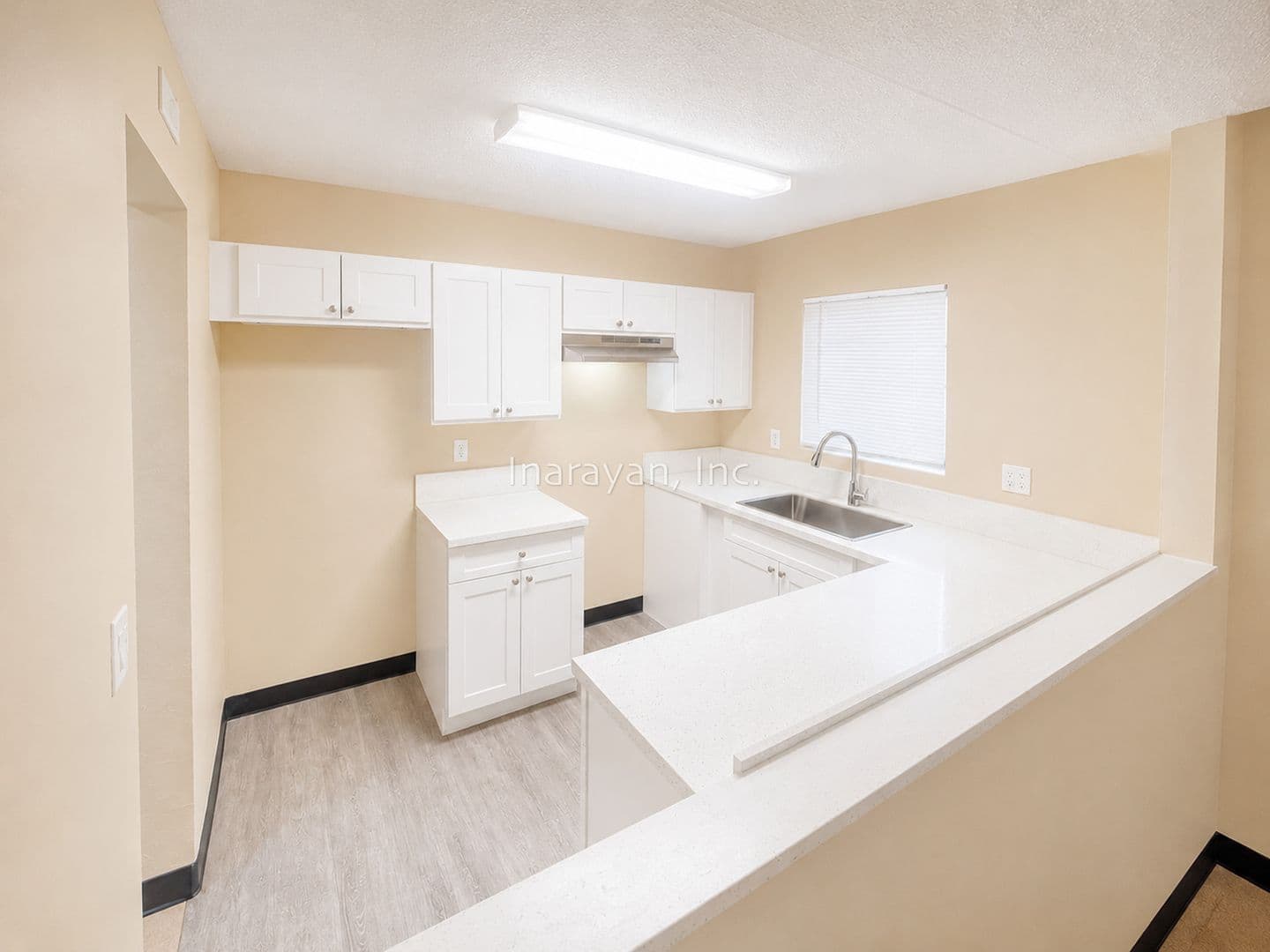 Daytona Beach Apartment: 133 Kingston Ave