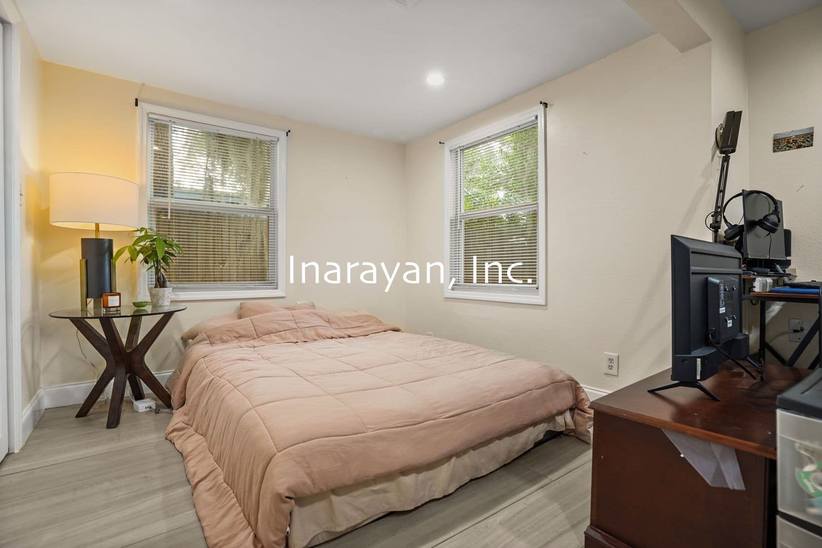 Maitland Apartment: 249 Orange Pl