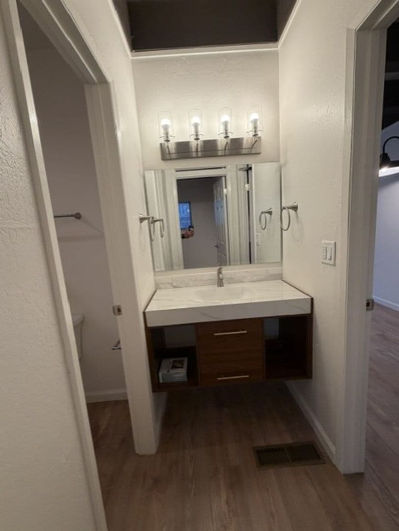 Incline Village House: 949 Harold Dr