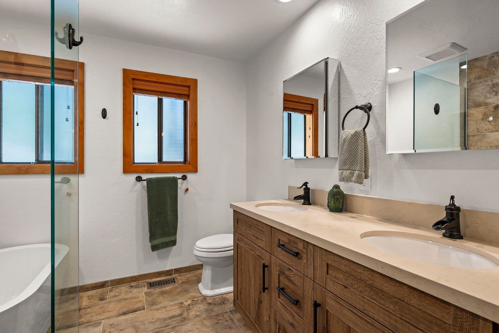 Incline Village House: 900 Donna