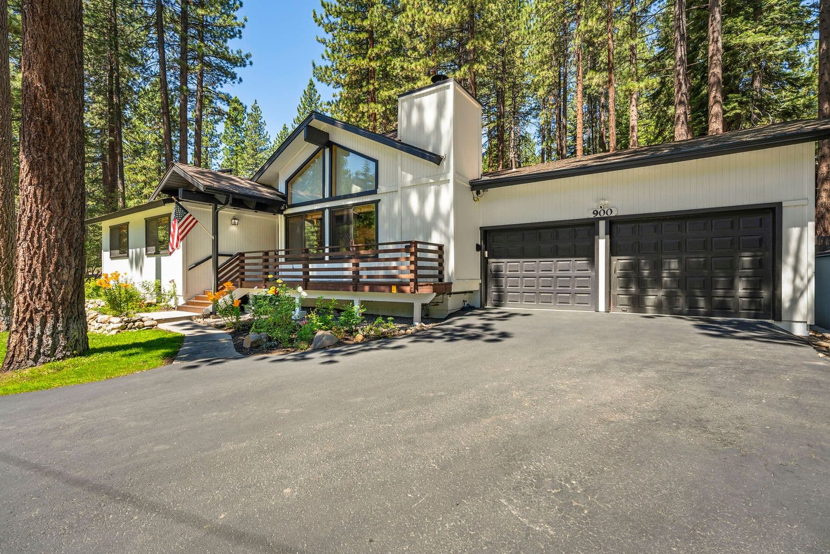 Incline Village House: 900 Donna