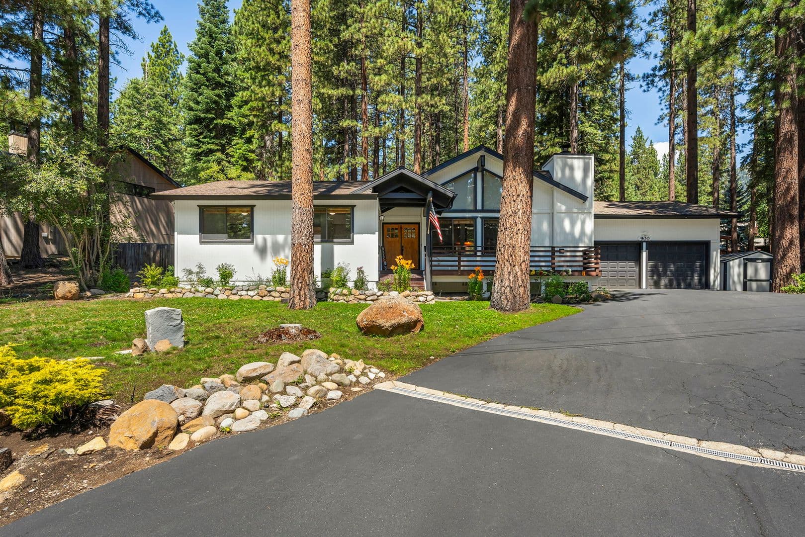 Incline Village House: 900 Donna