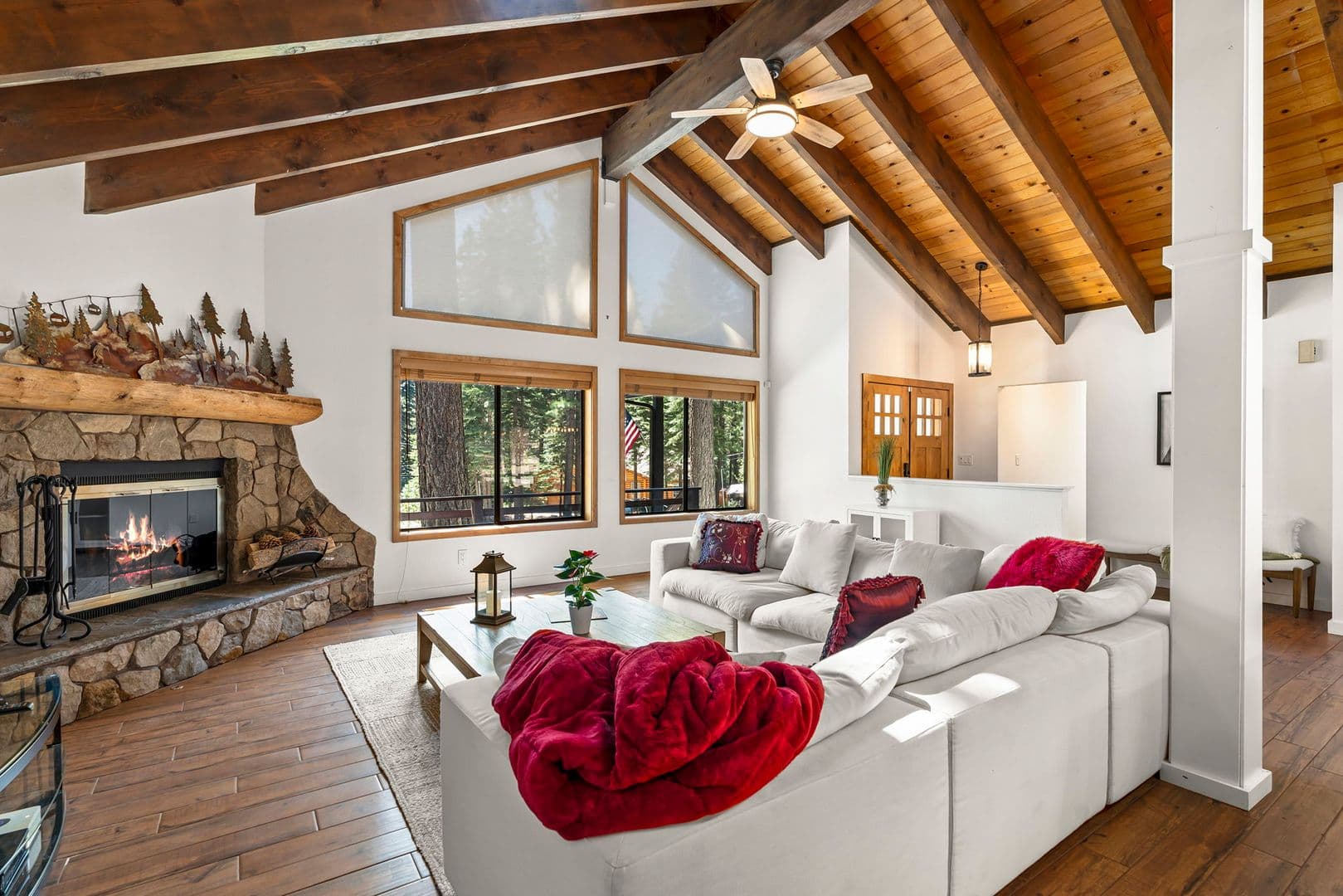 Incline Village House: 900 Donna