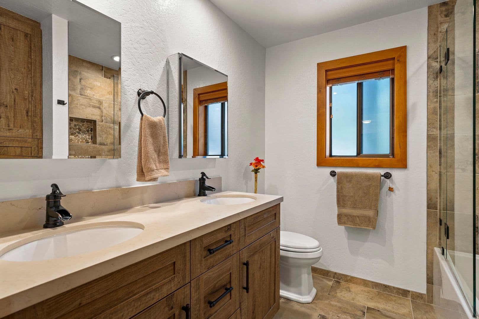 Incline Village House: 900 Donna