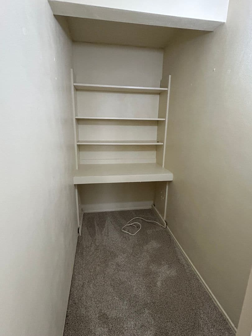 La Jolla Apartment: 344 Prospect St