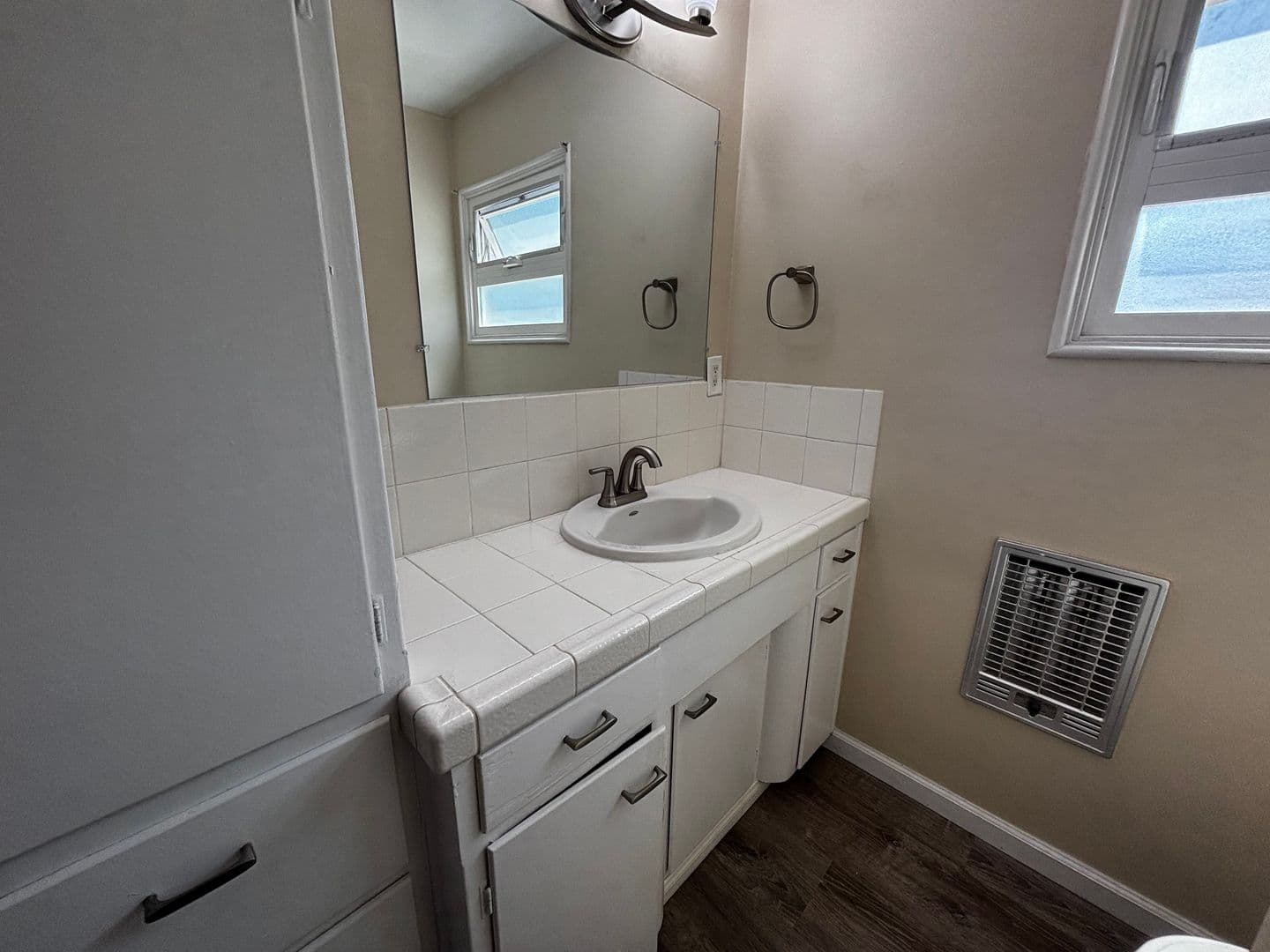 San Diego Apartment: 1017-1031 Diamond Street
