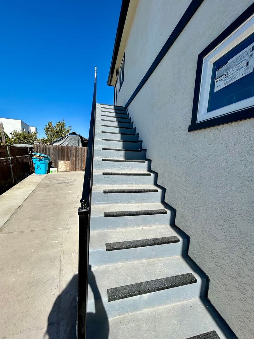 San Diego Apartment: 4776-4778 1/2 Castle Avenue  - 4782