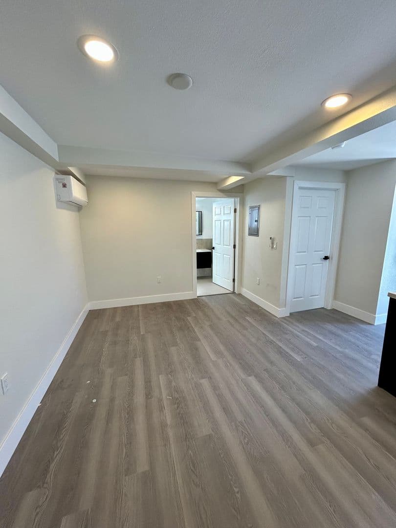 San Diego Apartment: 4776-4778 1/2 Castle Avenue  - 4774