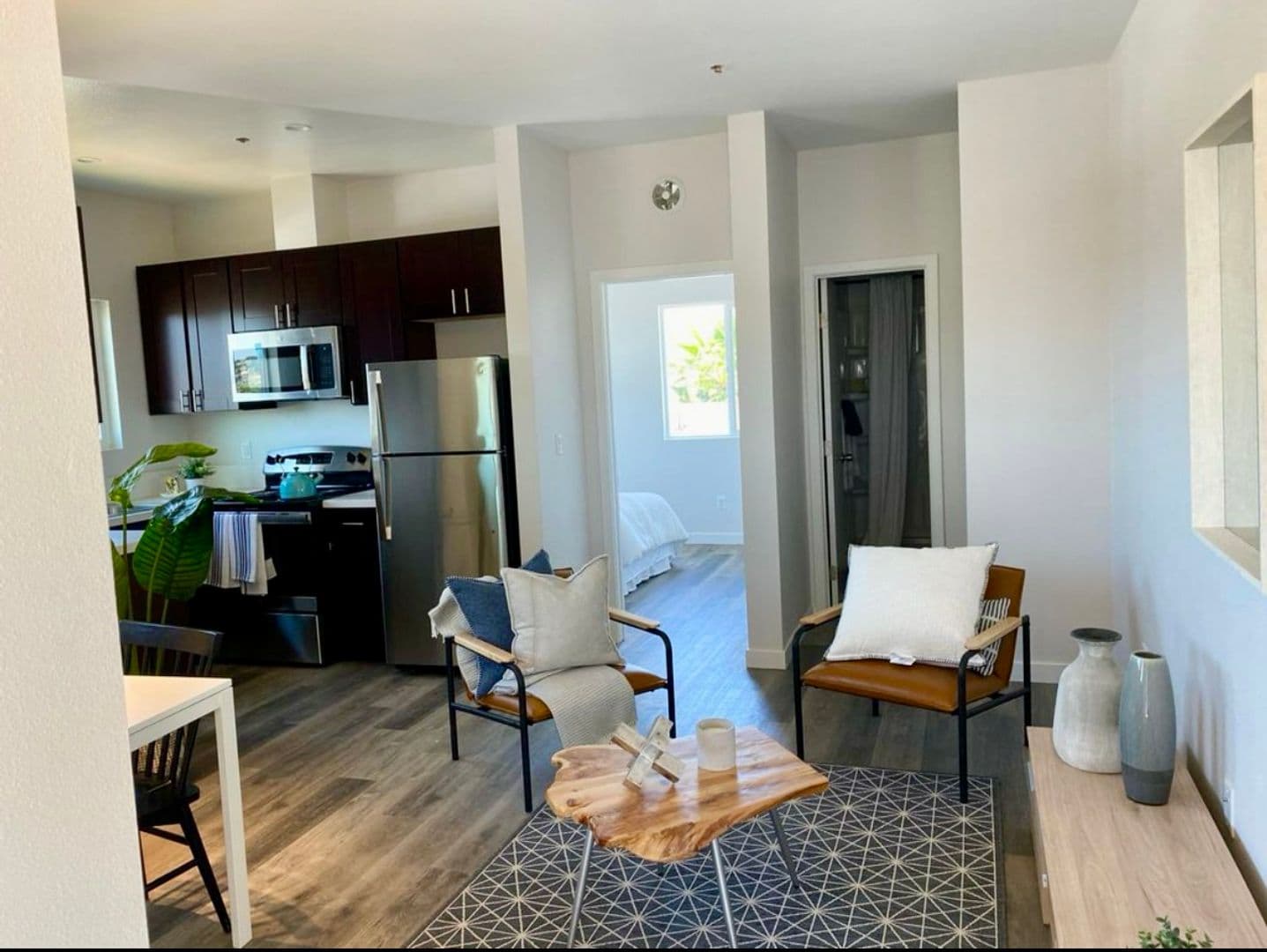 San Diego Apartment: 2187 Everett Avenue #3