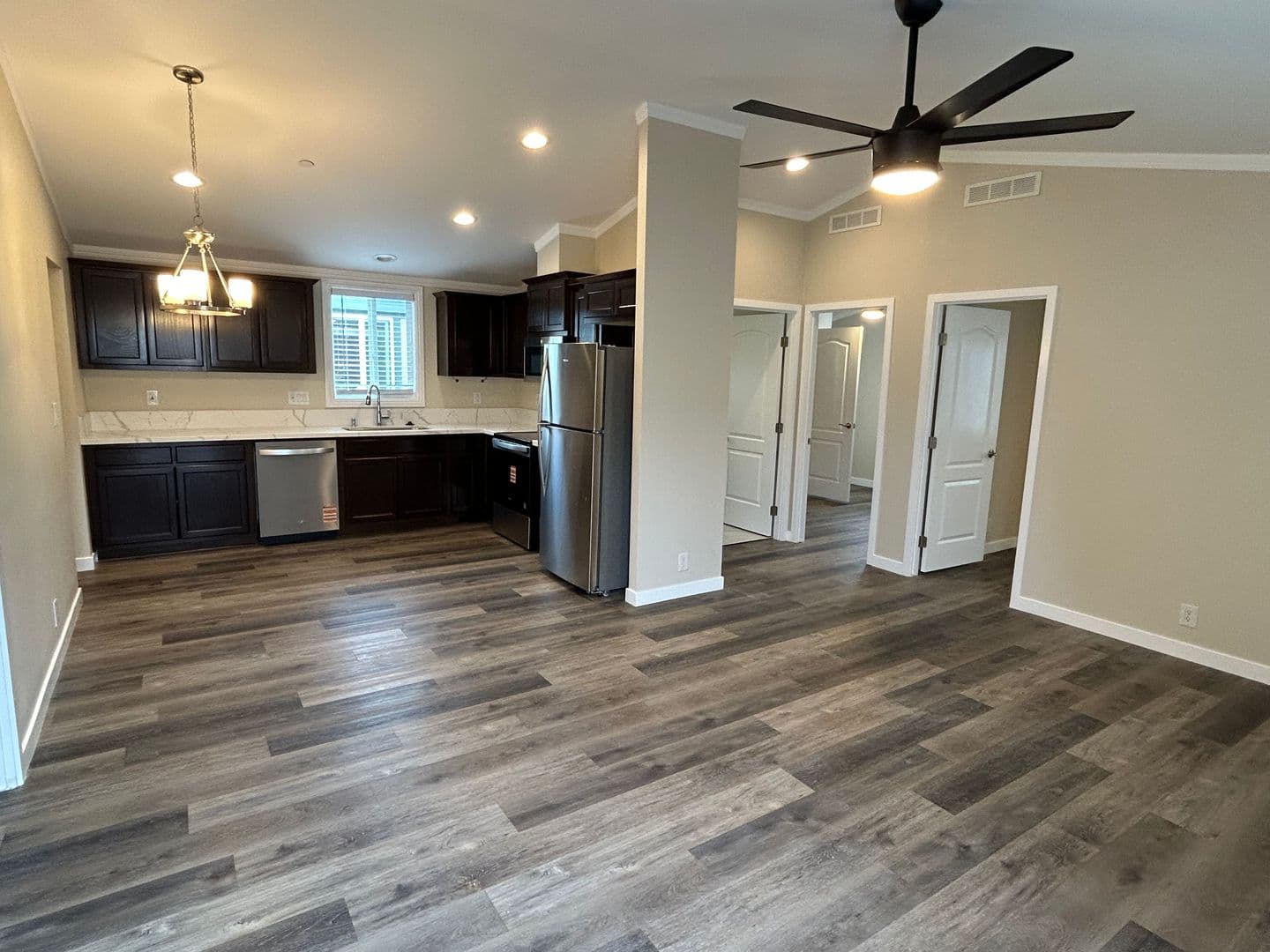 National City Apartment: 1833 C Avenue