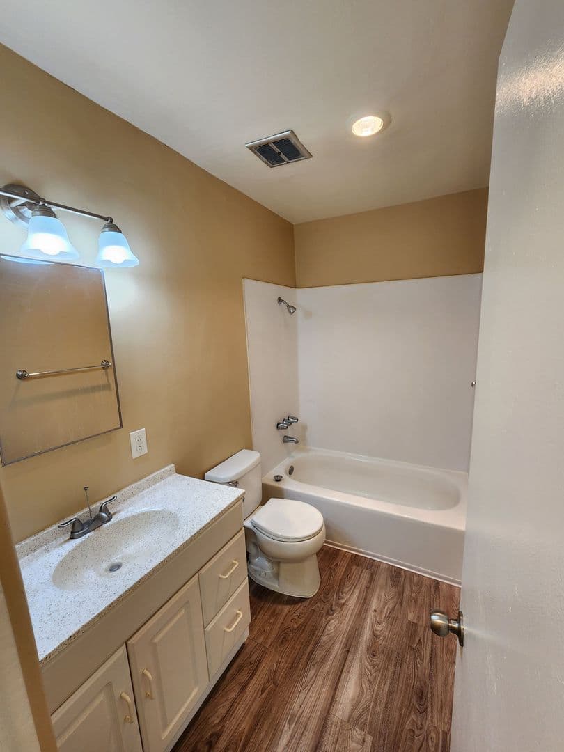 San Diego Apartment: 5109-5139 Clairemont Mesa Blvd.
