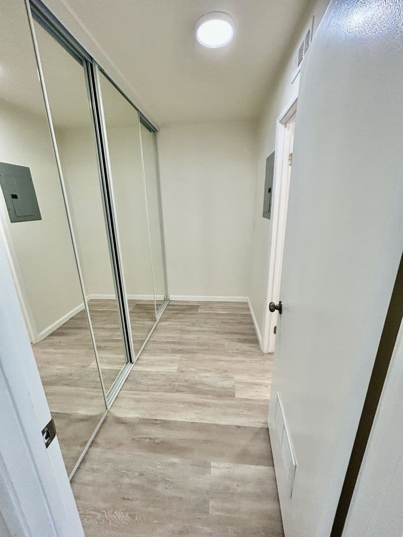 San Diego Apartment: 3736 Jemez Dr #8