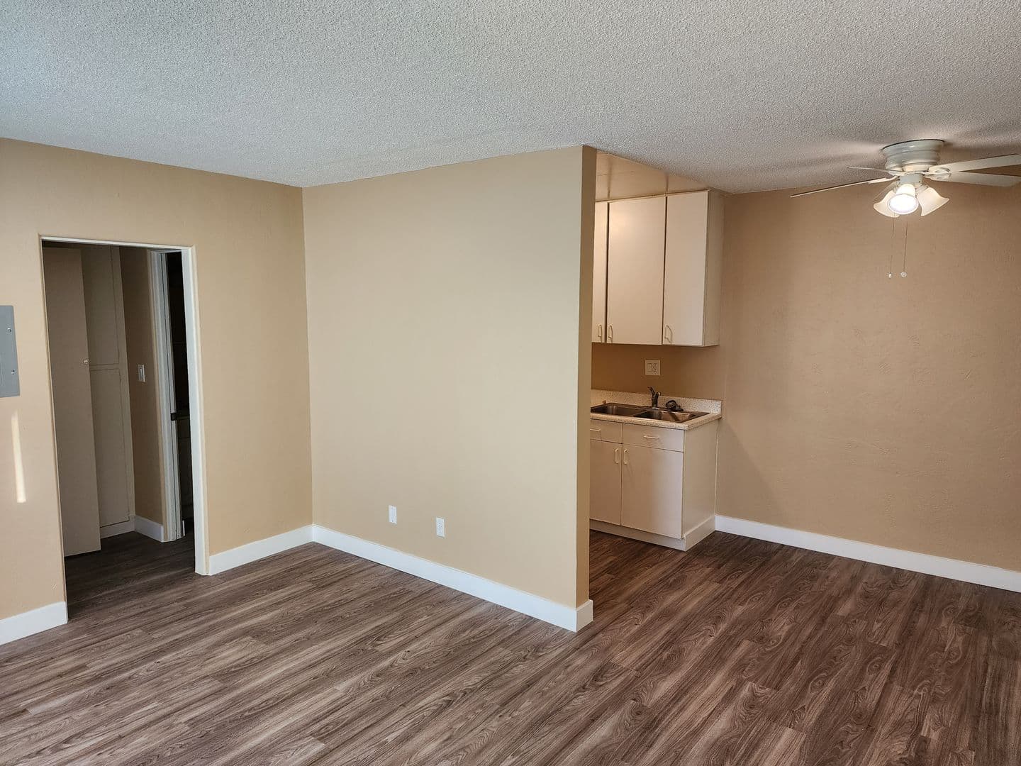 San Diego Apartment: 5109-5139 Clairemont Mesa Blvd.