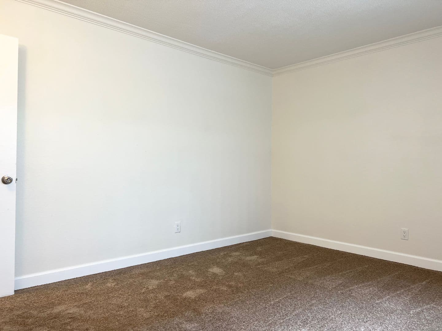 San Diego Apartment: 2236 1/2 Grand Ave