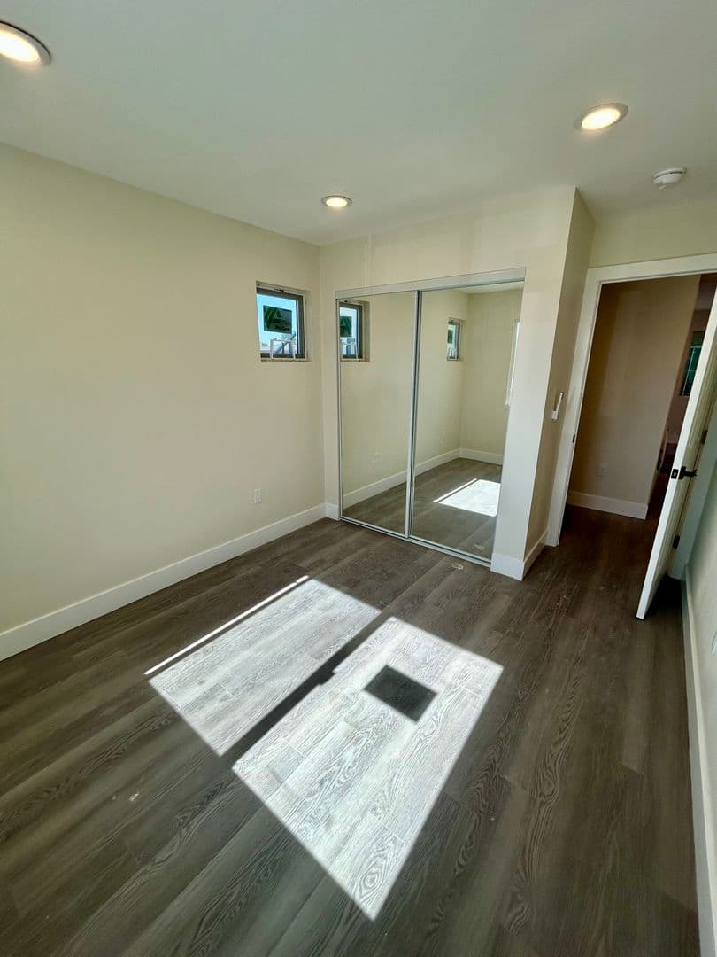 San Diego Apartment: 4776-4778 1/2 Castle Avenue  - 4782