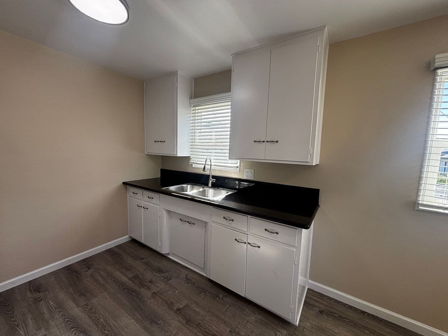 San Diego Apartment: 1017-1031 Diamond Street