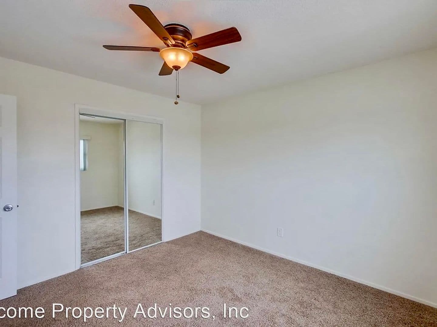 San Diego Apartment: 3827 Wilson Ave, #10