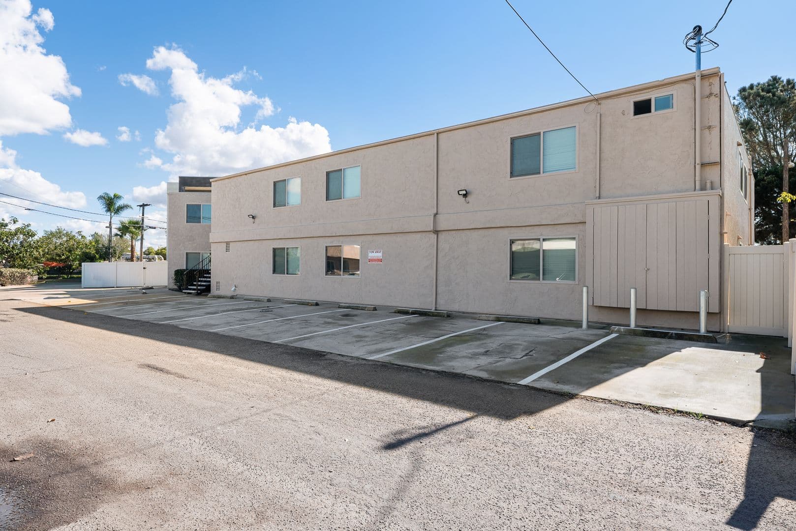 San Diego Apartment: 3736 Jemez Dr #6