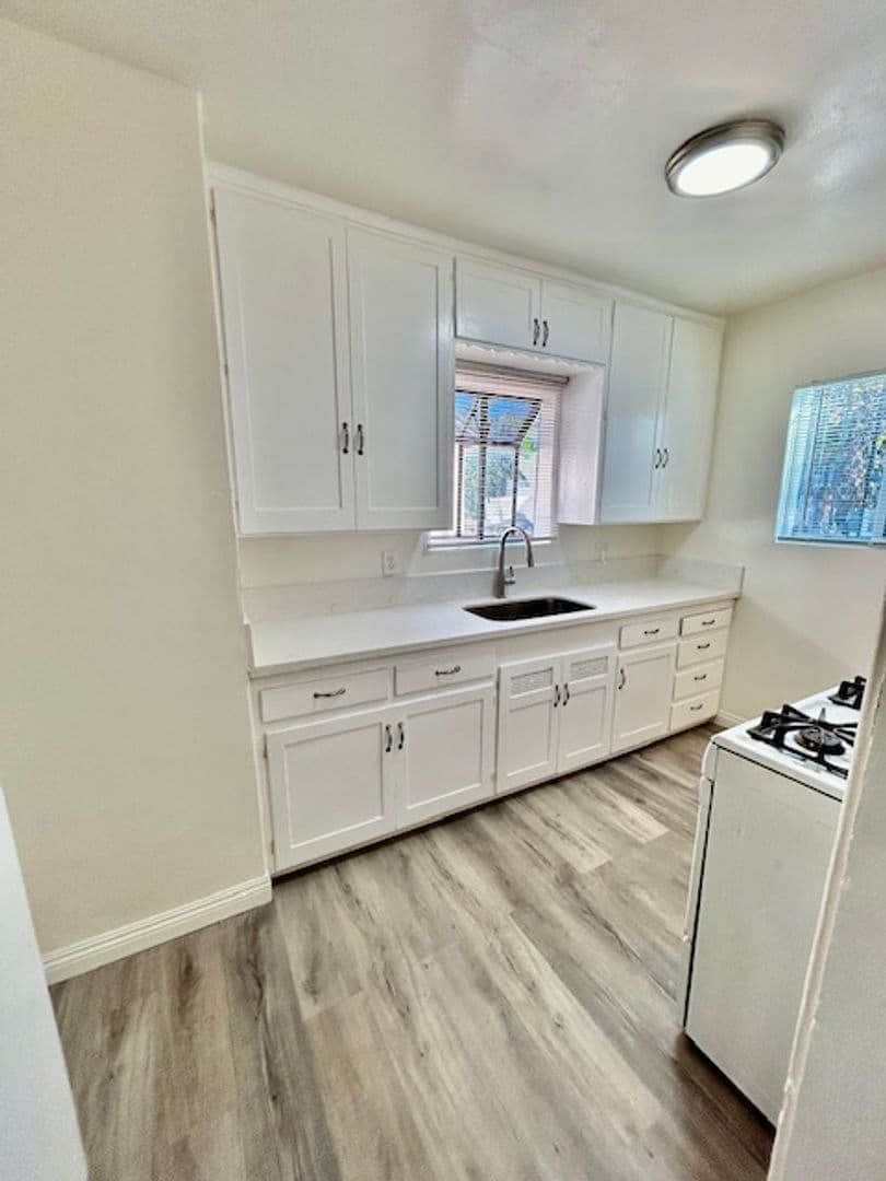 San Diego Apartment: 4355 44th Street
